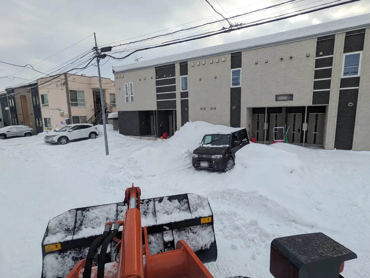 シーズン中1〜2回の敷地内除雪・排雪